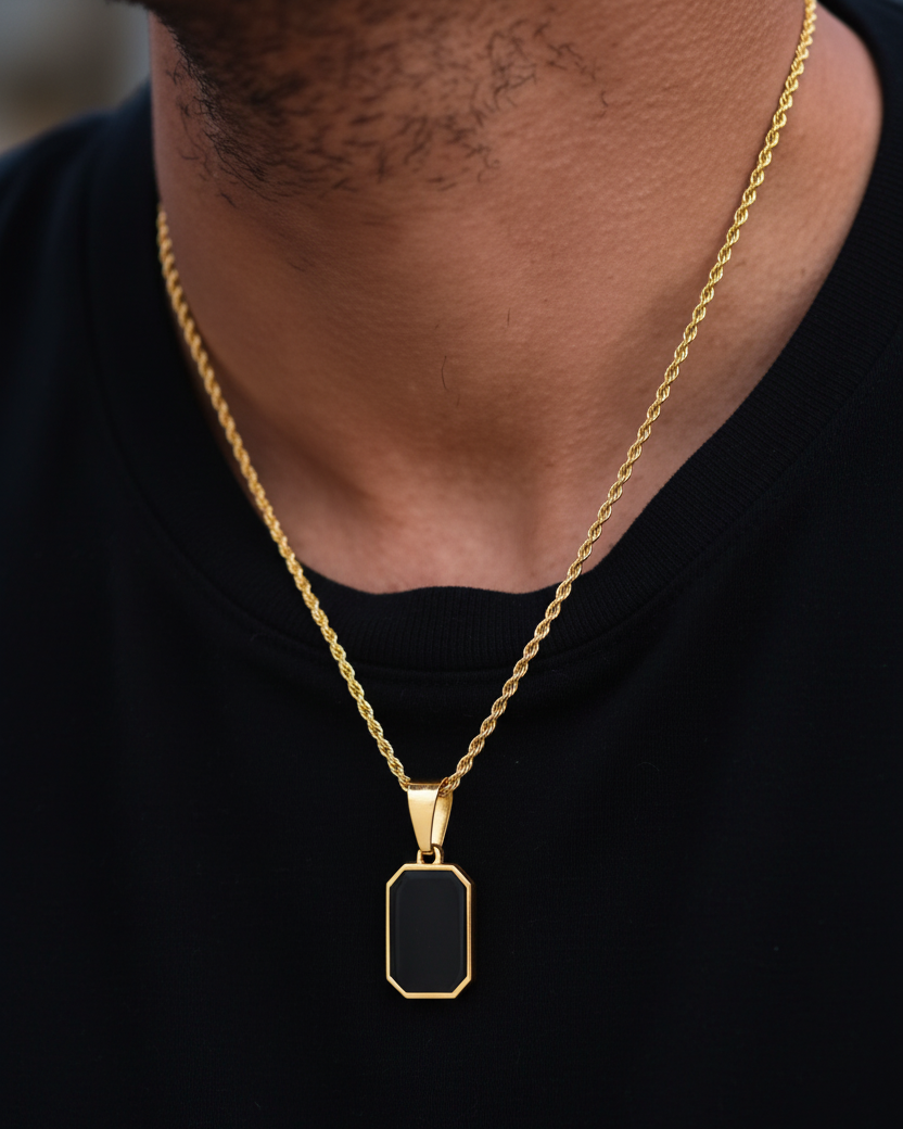 Onyx Anhänger Kette - Lifestyle Aufnahme